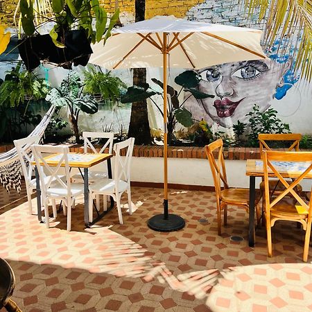 Casa Isabelita Hotel มอมโปส ภายนอก รูปภาพ