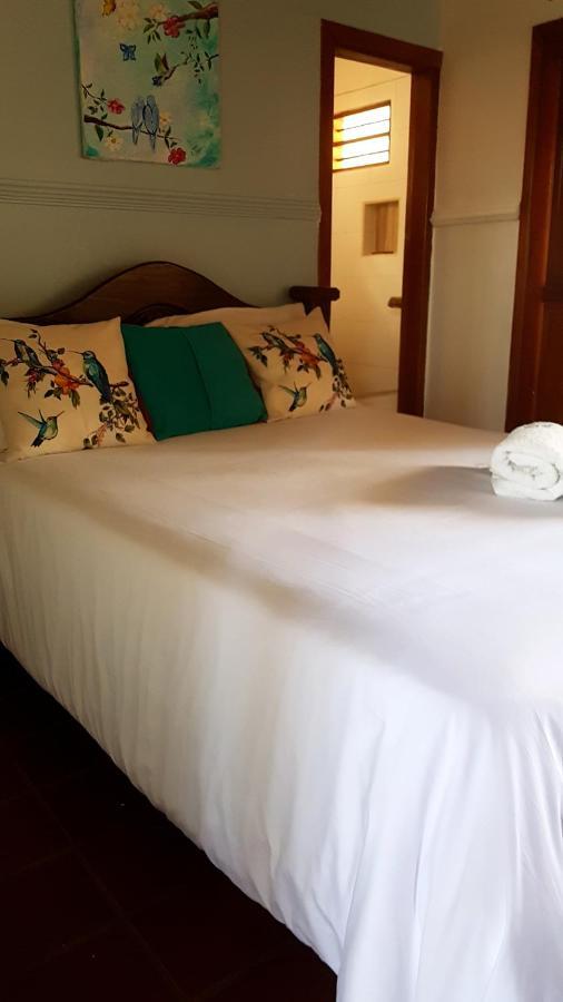 Casa Isabelita Hotel มอมโปส ภายนอก รูปภาพ