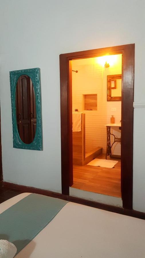 Casa Isabelita Hotel มอมโปส ภายนอก รูปภาพ