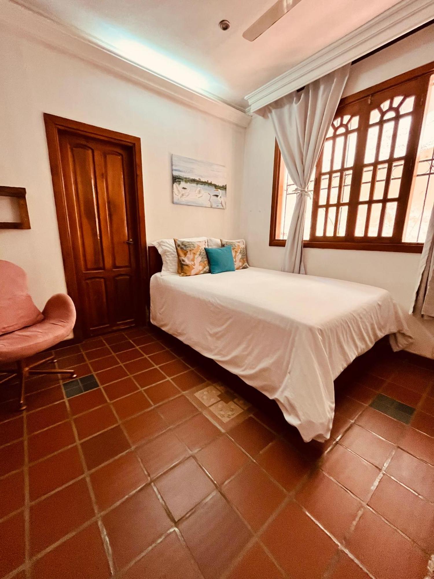 Casa Isabelita Hotel มอมโปส ภายนอก รูปภาพ