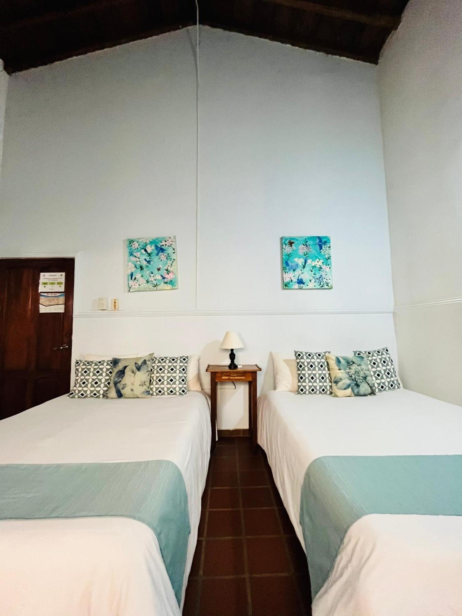 Casa Isabelita Hotel มอมโปส ภายนอก รูปภาพ