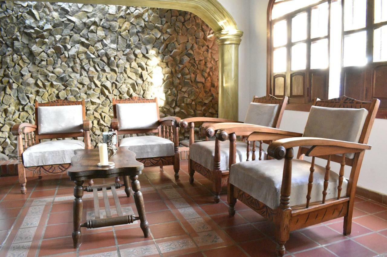 Casa Isabelita Hotel มอมโปส ภายนอก รูปภาพ