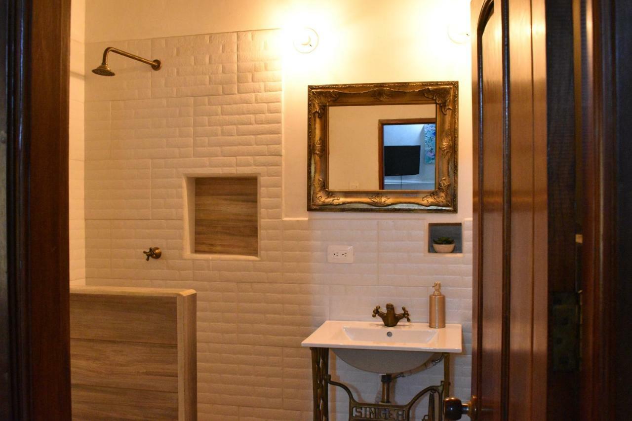 Casa Isabelita Hotel มอมโปส ภายนอก รูปภาพ